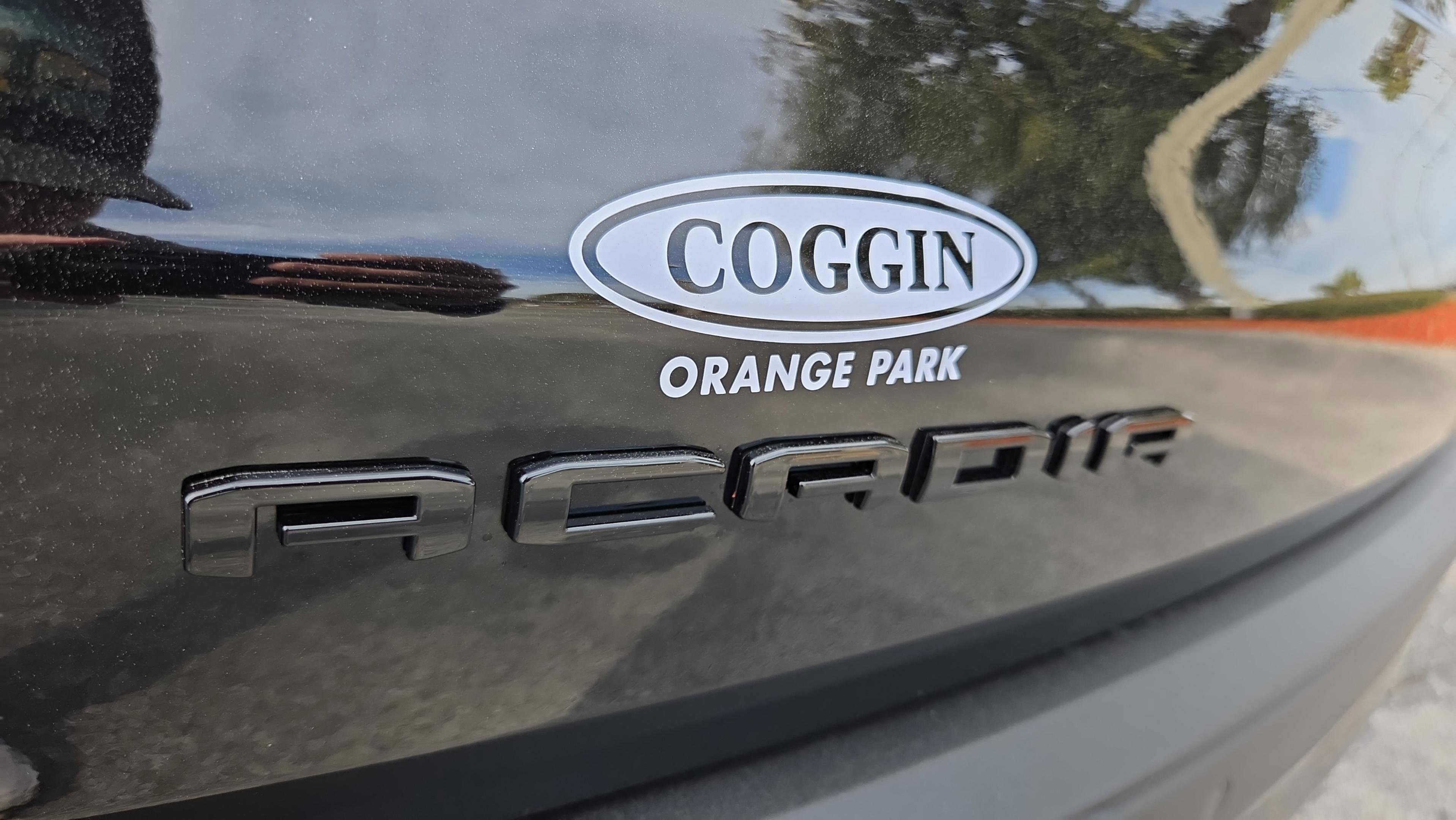 New 2026 GMC Acadia Elevation w/ Black Edition FWD image 17