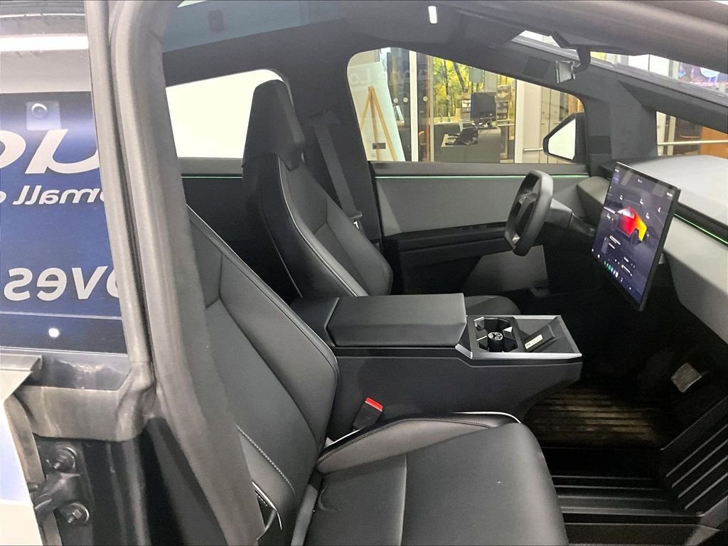 Used 2024 Tesla Cybertruck AWD Crew Cab image 11