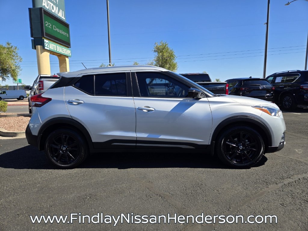Used 2020 Nissan Kicks SR FWD image 7