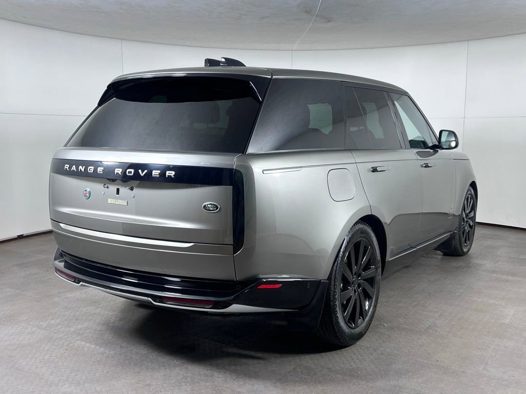 Used 2023 Land Rover Range Rover SE AWD/4WD image 7