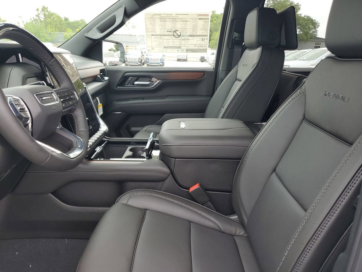 New 2026 GMC Yukon XL Denali w/ Denali Reserve Package AWD/4WD image 19