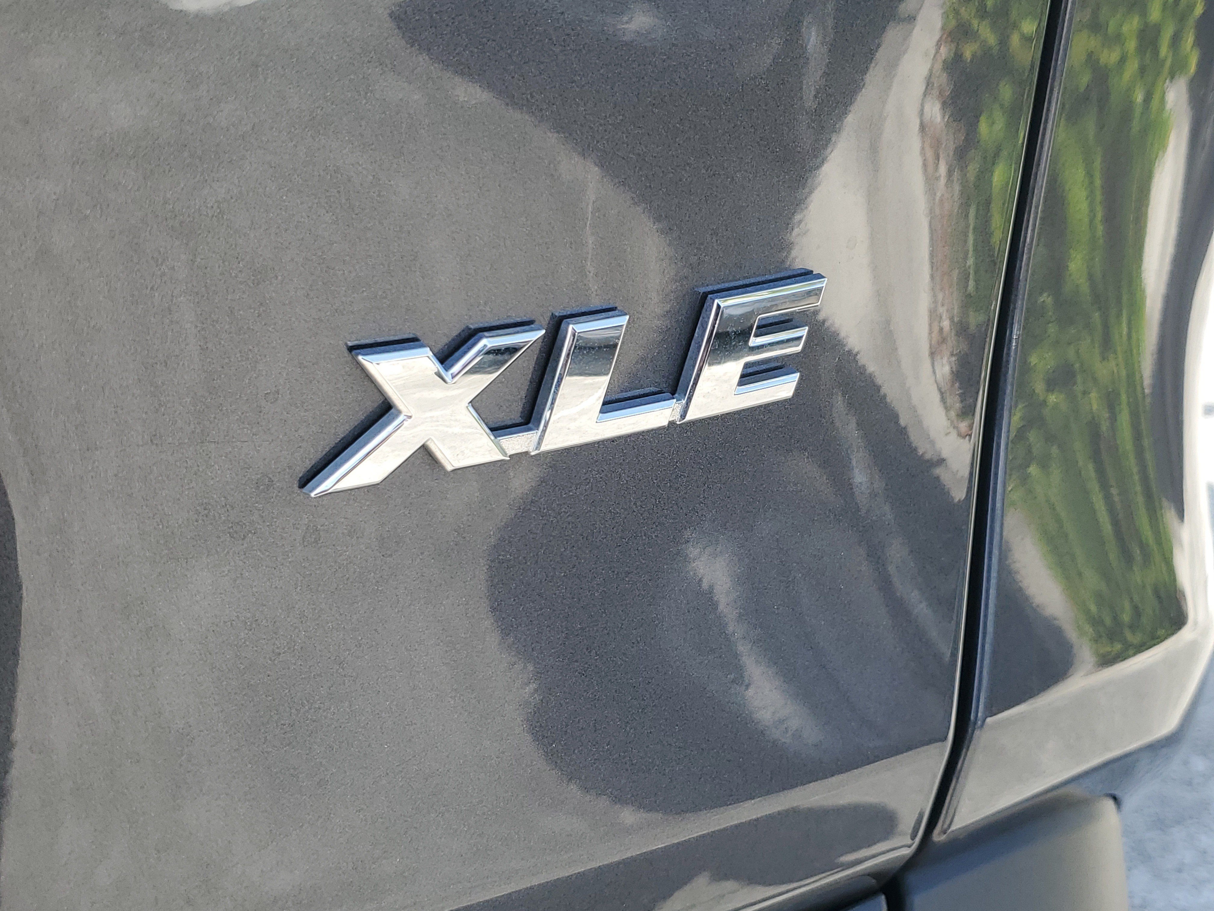 Used 2025 Toyota RAV4 XLE Premium w/ Weather Package FWD image 8