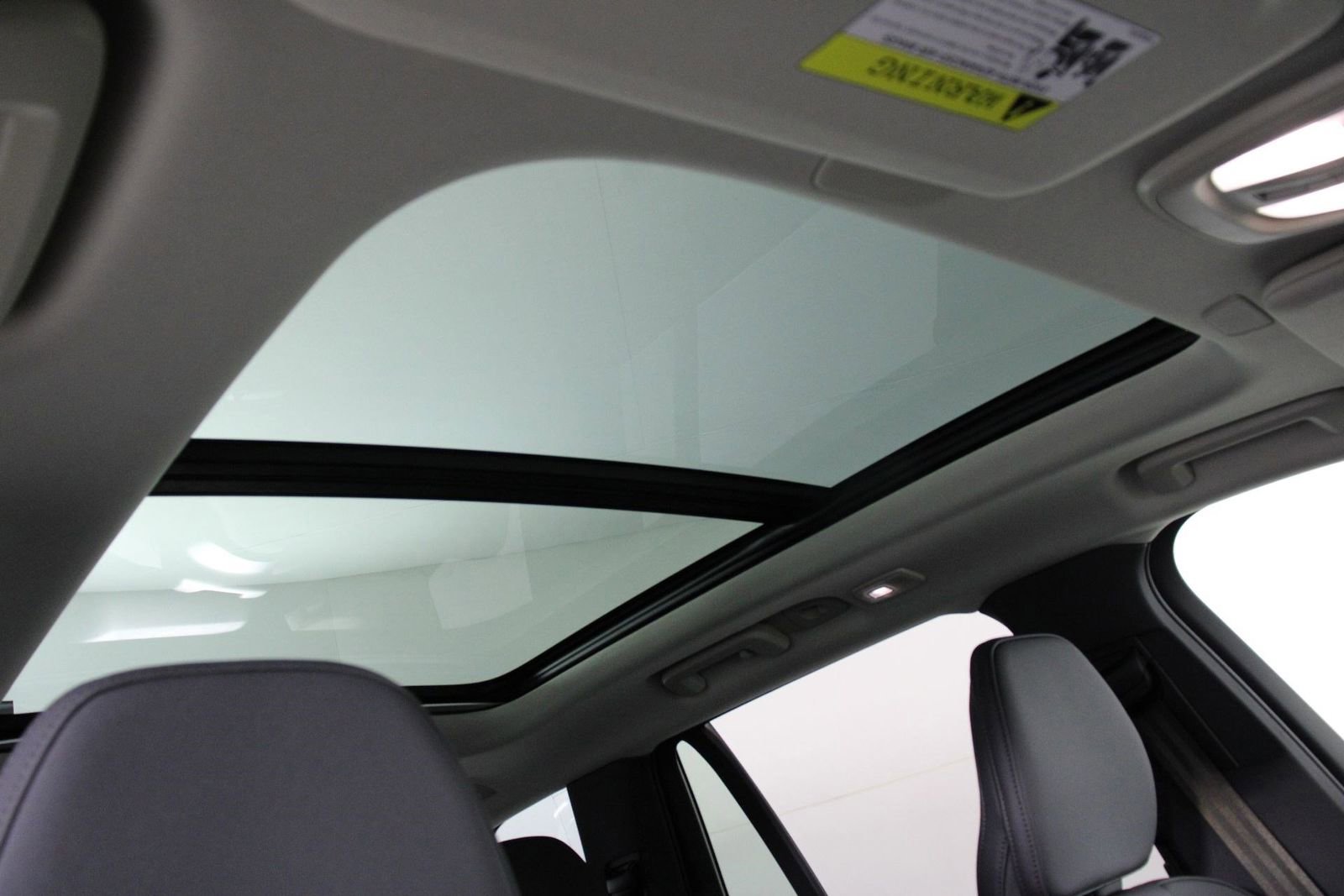 Certified 2026 Volvo XC90 B6 Plus image 23