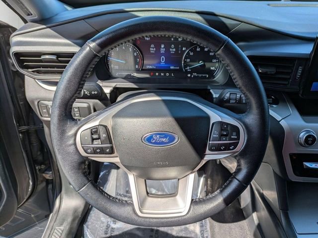 Used 2022 Ford Explorer XLT AWD/4WD image 16