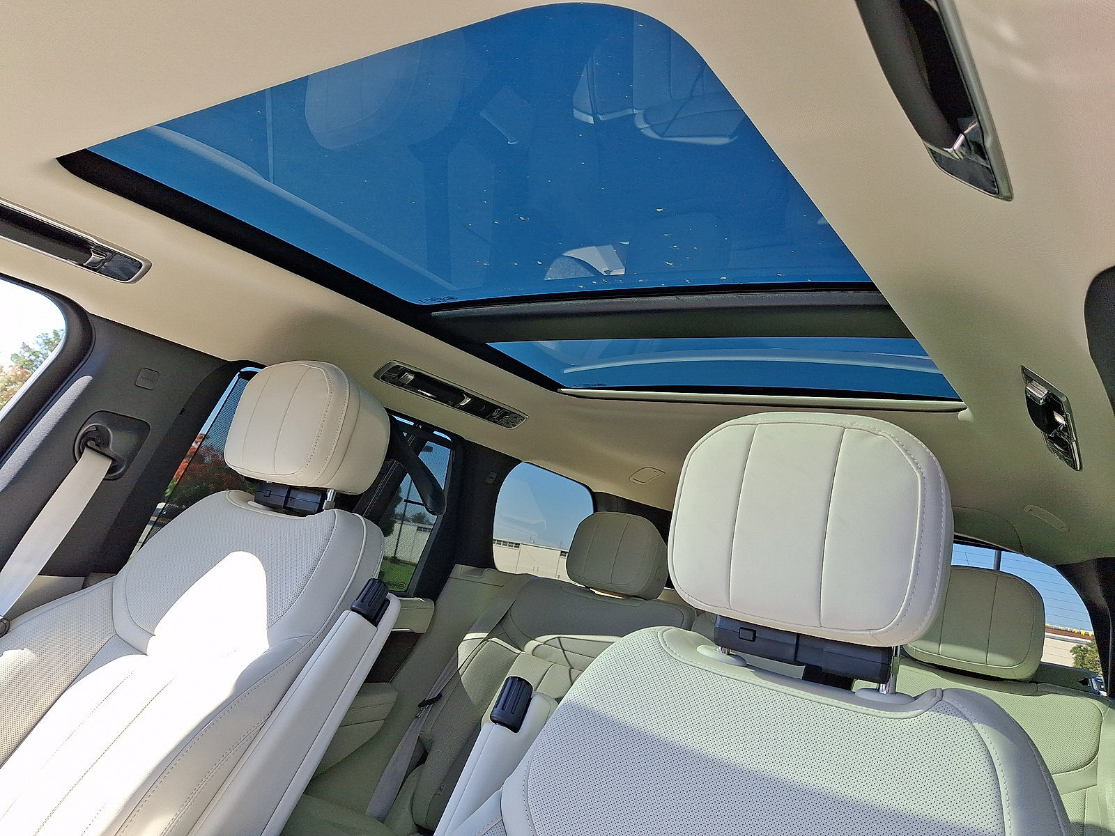 New 2027 Land Rover Range Rover SE AWD/4WD image 10