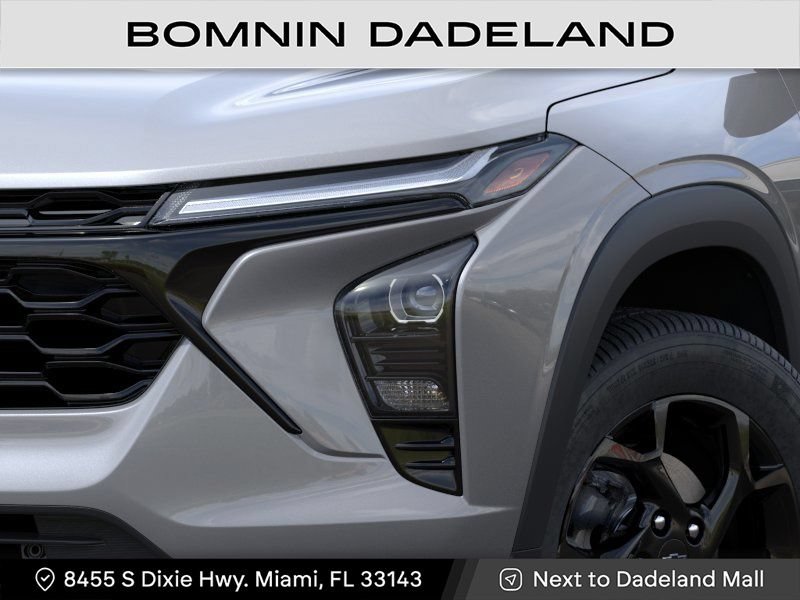 New 2026 Chevrolet Trax LT w/ Midnight Edition FWD image 11