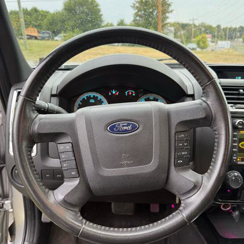 Used 2010 Ford Escape Limited image 17