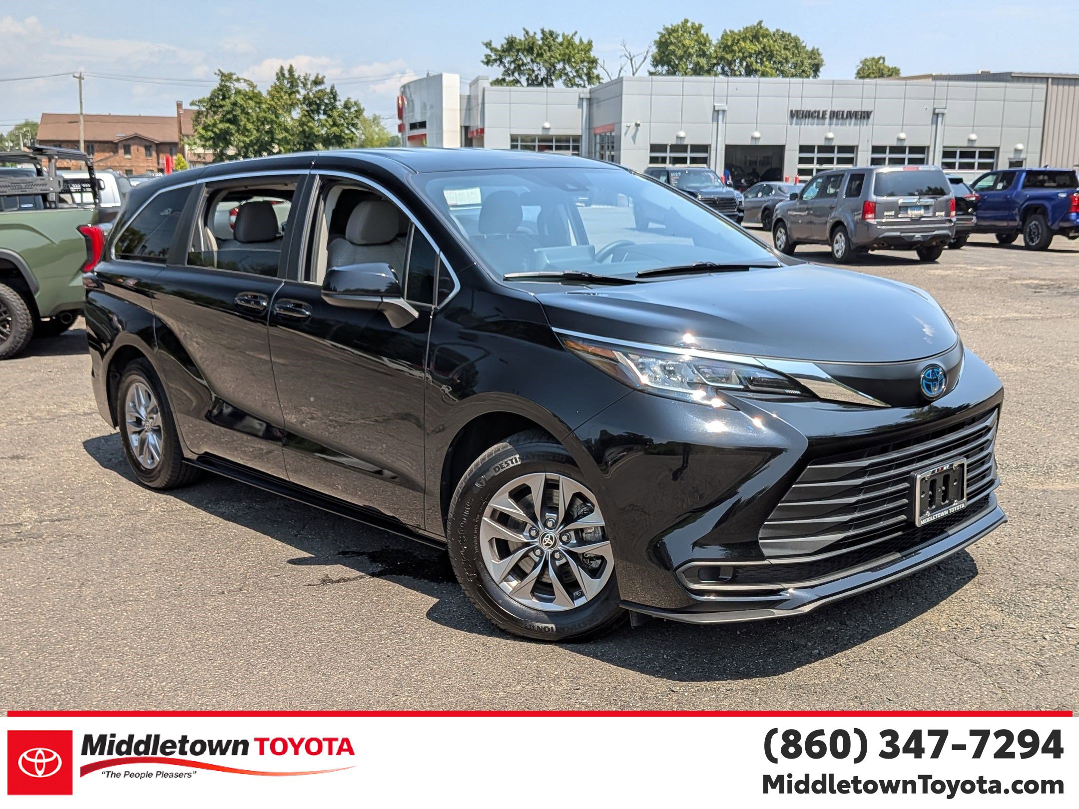 Certified 2023 Toyota Sienna LE