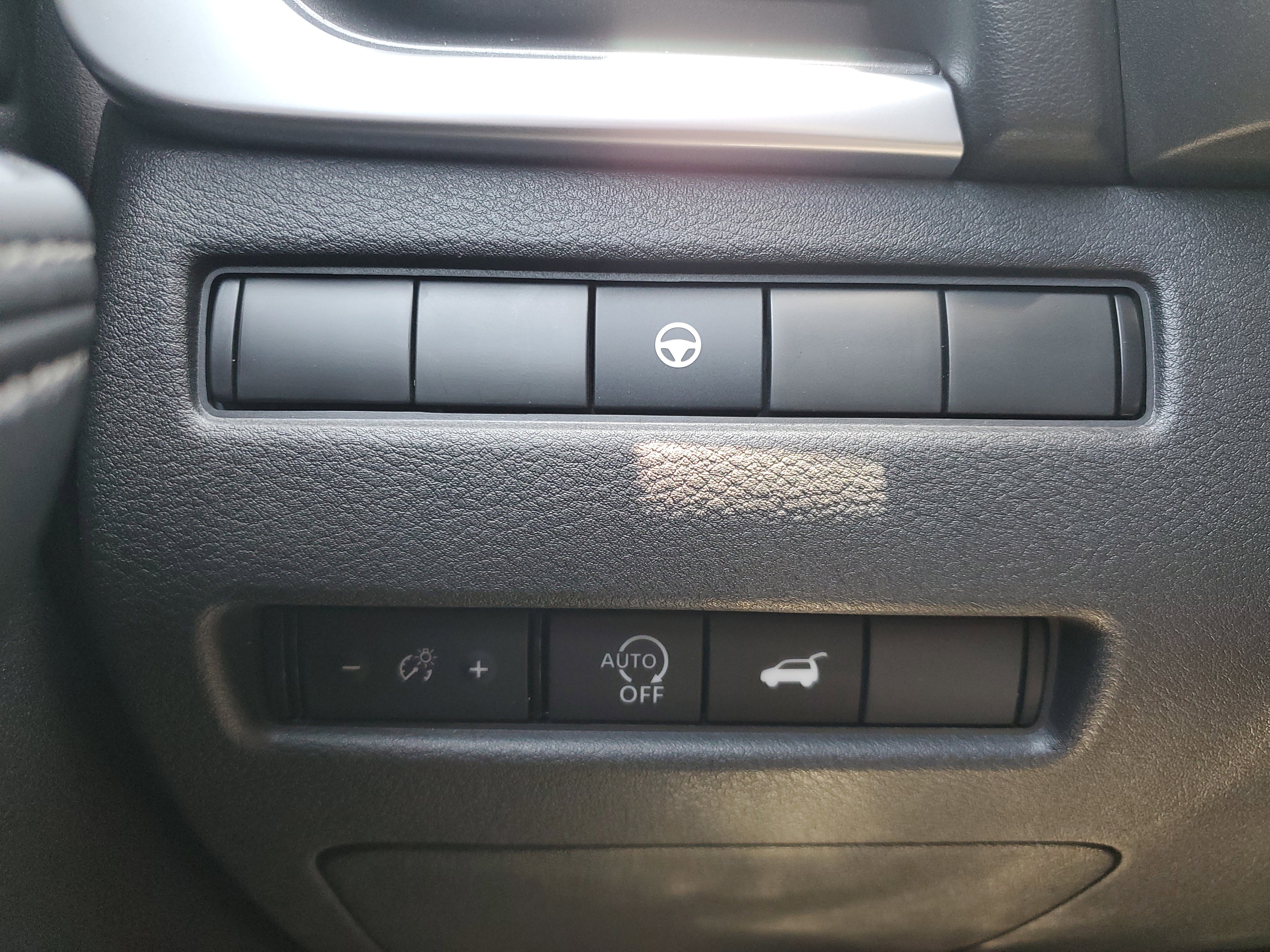 Used 2023 Nissan Rogue SV w/ SV Premium B Package image 28