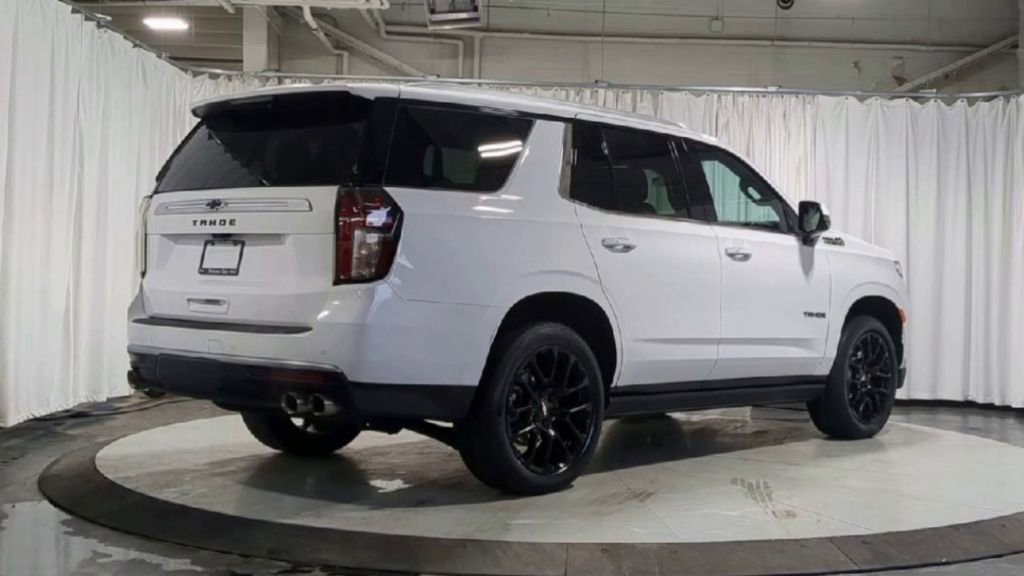 Used 2023 Chevrolet Tahoe High Country image 8