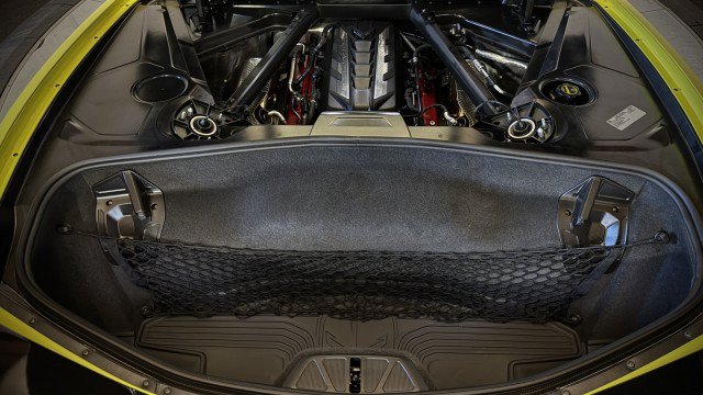 Used 2024 Chevrolet Corvette Stingray Premium Cpe w/ Z51 Performance Package RWD image 32