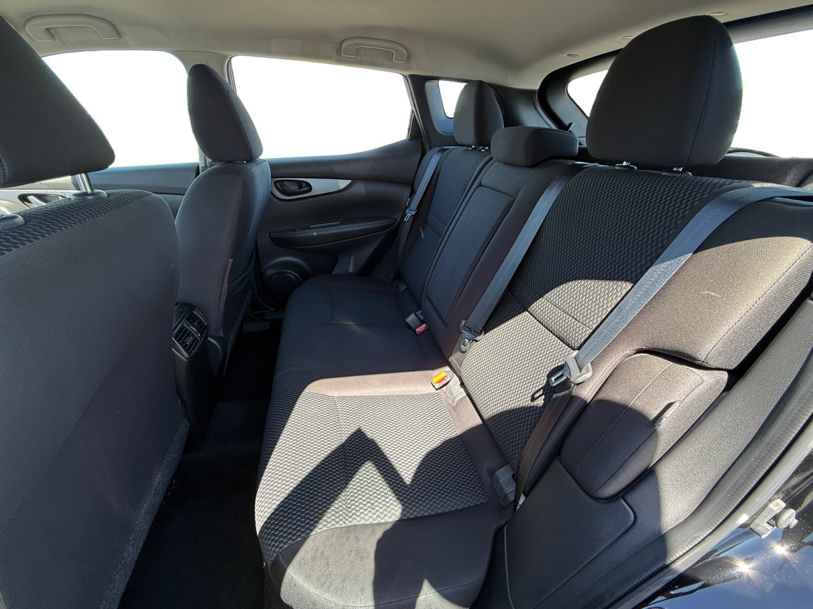 Used 2020 Nissan Rogue Sport S FWD image 16