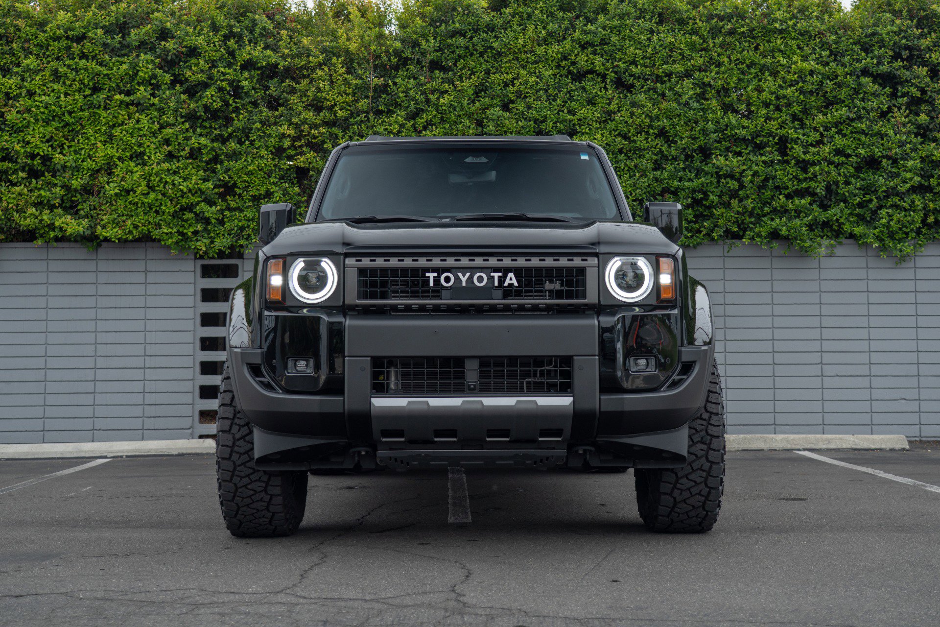Used 2024 Toyota Land Cruiser image 12