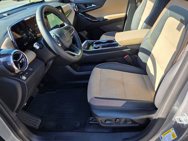 Used 2025 Chevrolet Equinox ACTIV image 10