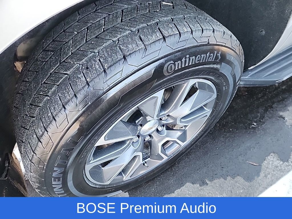 Used 2021 Chevrolet Tahoe LT w/ Luxury Package image 15