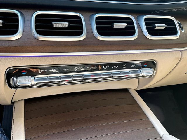 Used 2022 Mercedes-Benz GLS 450 4MATIC image 24