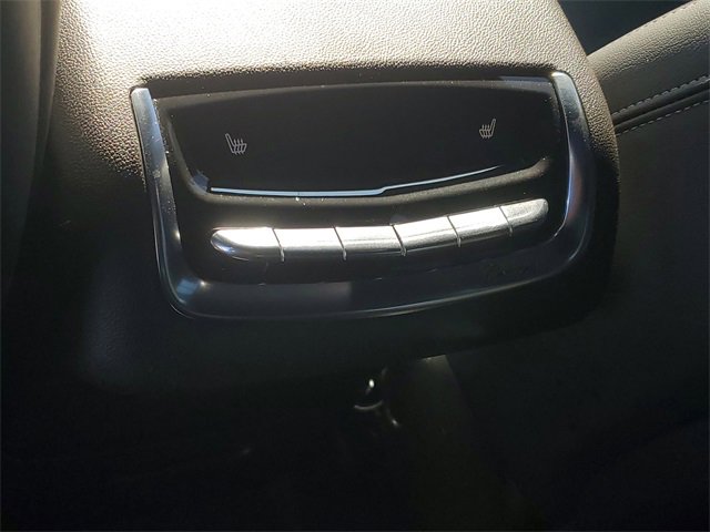 Used 2022 Cadillac XT6 Sport w/ Technology Package image 13