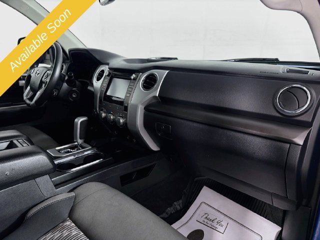 Used 2018 Toyota Tundra SR5 w/ SR5 Upgrade Package AWD/4WD image 28