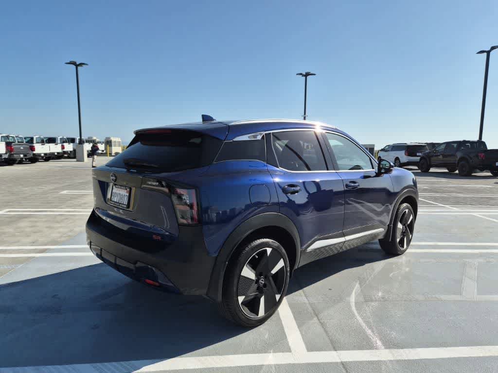 Used 2025 Nissan Kicks SR FWD image 6