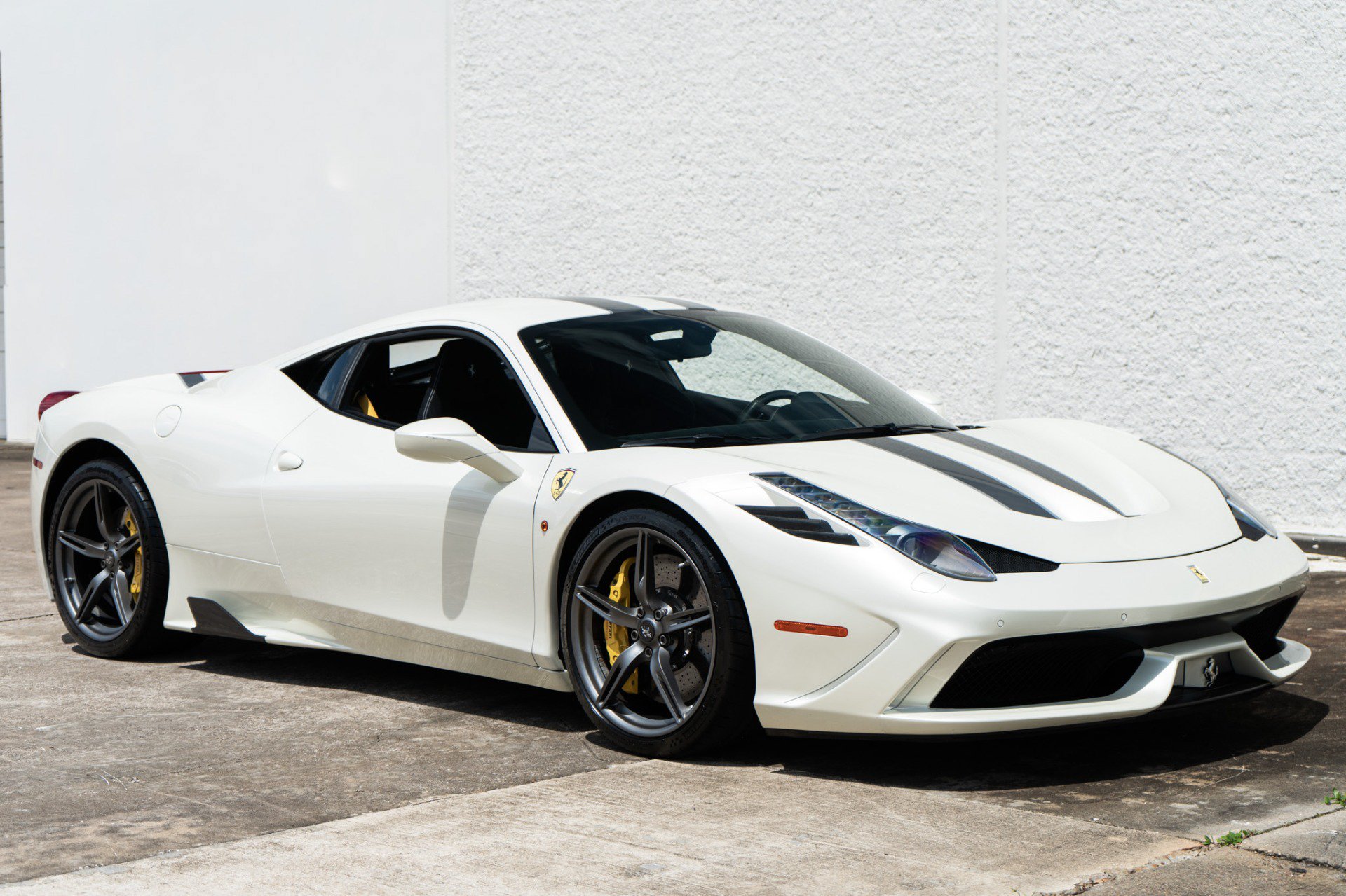 Used 2015 Ferrari 458 Speciale Coupe RWD image 10