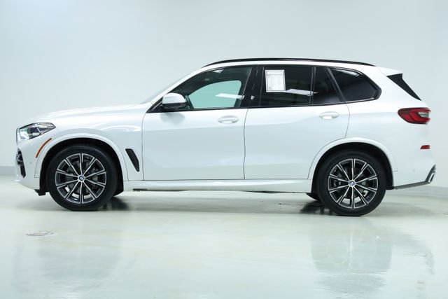 Used 2022 BMW X5 xDrive40i w/ M Sport Package AWD/4WD image 4