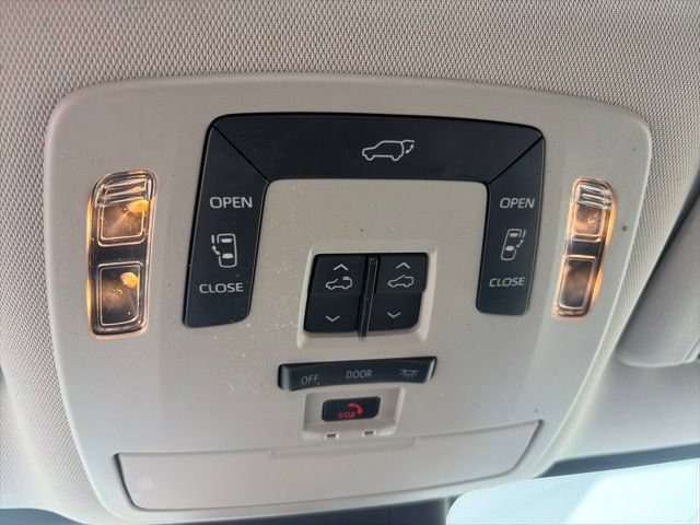 Used 2021 Toyota Sienna XLE w/ XLE Plus Package AWD/4WD image 23