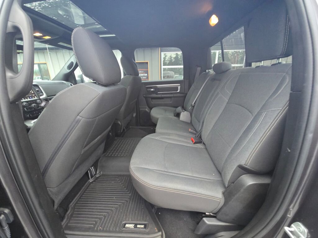 Used 2021 RAM 1500 Classic Warlock image 12