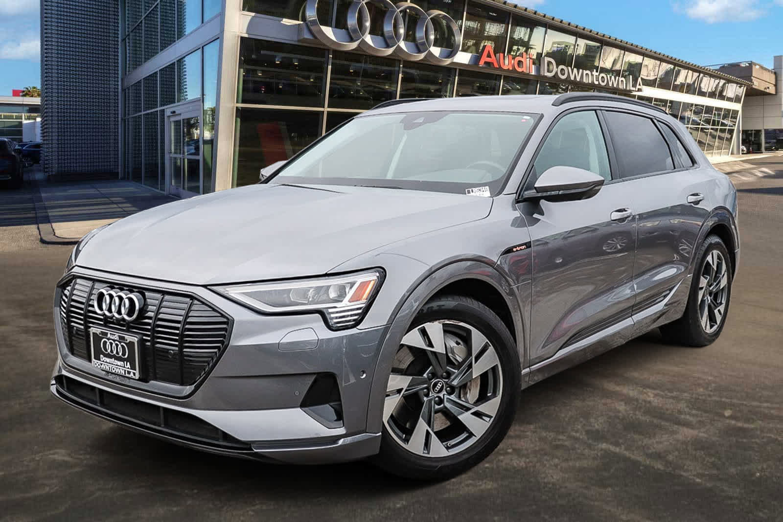 Used 2022 Audi e-tron Premium w/ Convenience Plus Package