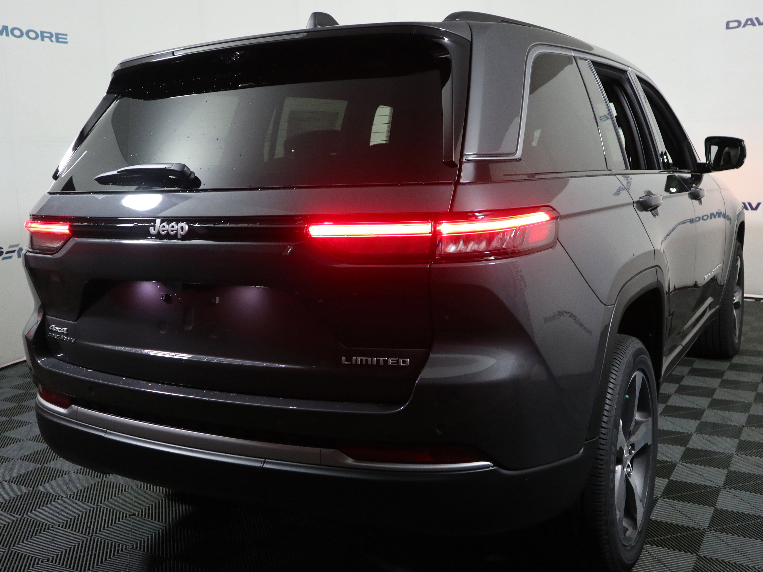 New 2026 Jeep Grand Cherokee Limited AWD/4WD image 6