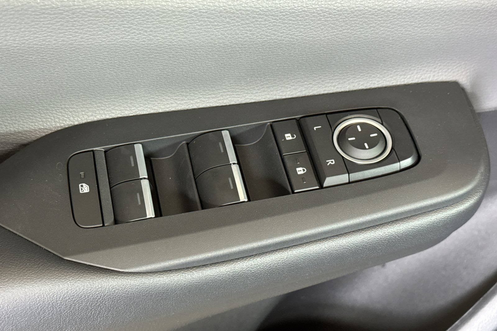 New 2026 Toyota Prius Limited FWD image 12