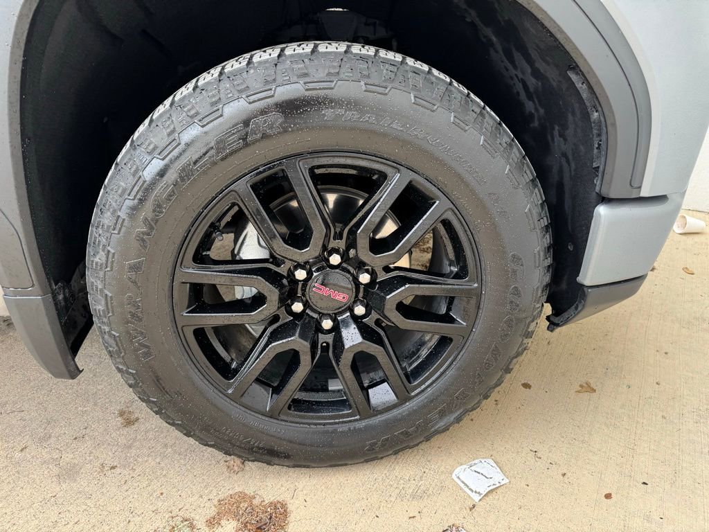 Used 2024 GMC Sierra 1500 Elevation w/ Elevation Premium Package image 8