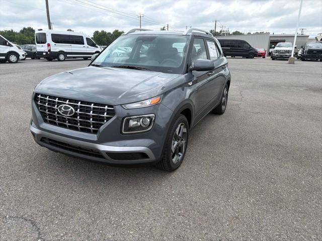 New 2026 Hyundai Venue SEL FWD image 7