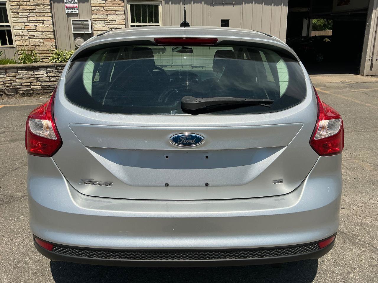 Used 2012 Ford Focus SE FWD image 4