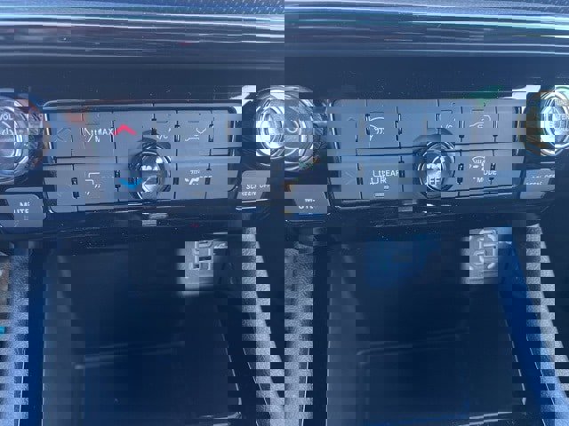 New 2026 Jeep Compass Latitude image 22