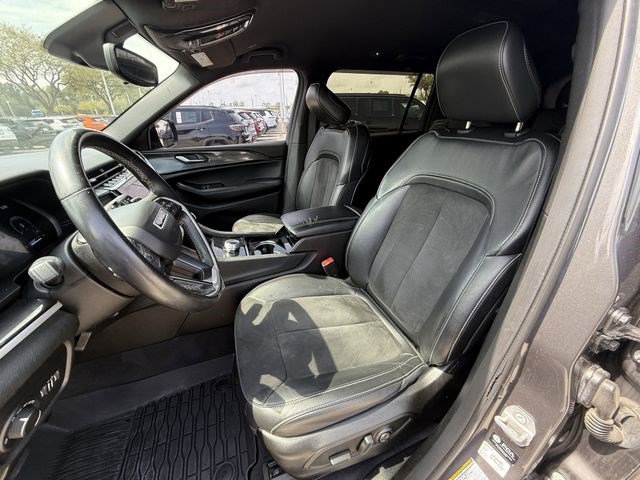 Used 2021 Jeep Grand Cherokee L Laredo AWD/4WD image 27