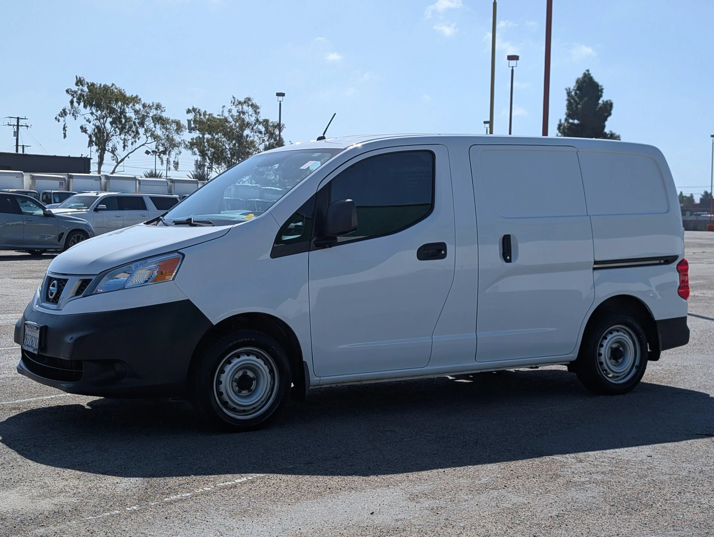 Used 2018 Nissan NV200 S FWD image 3