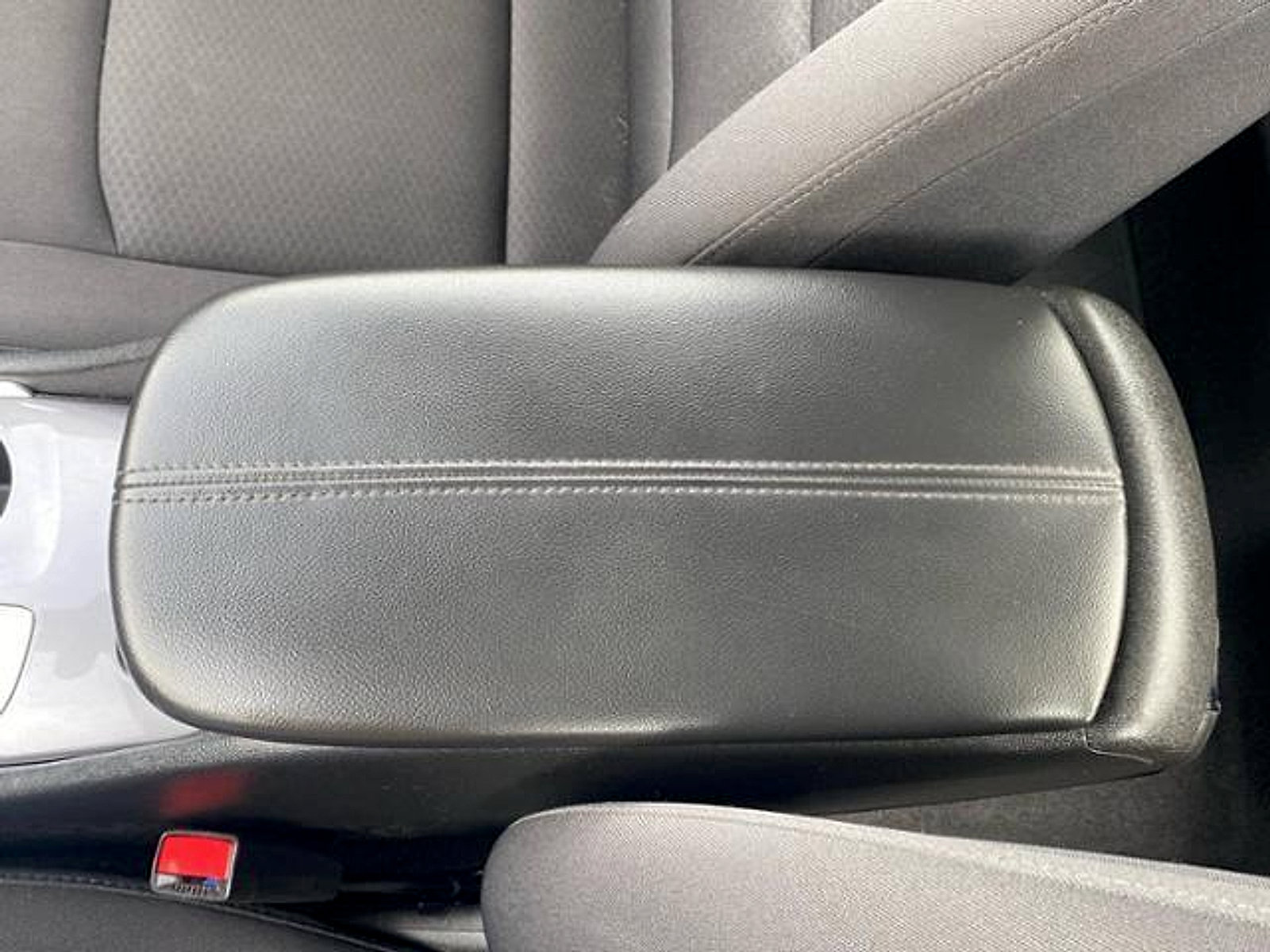 Used 2022 Chevrolet Malibu LT FWD image 33