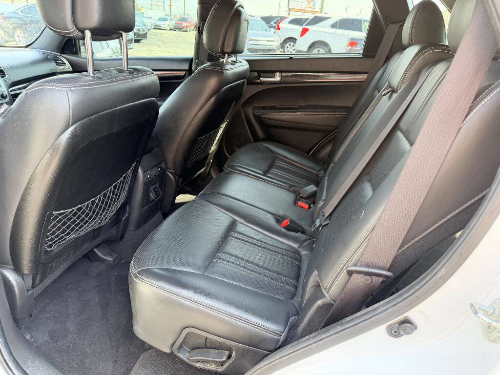 Used 2014 Kia Sorento SX image 6