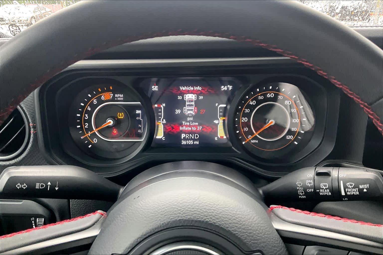 Used 2025 Jeep Wrangler Unlimited Rubicon AWD/4WD image 24