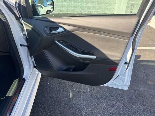 Used 2016 Ford Focus ST image 8