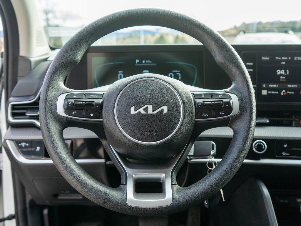 Certified 2025 Kia Sportage LX image 14