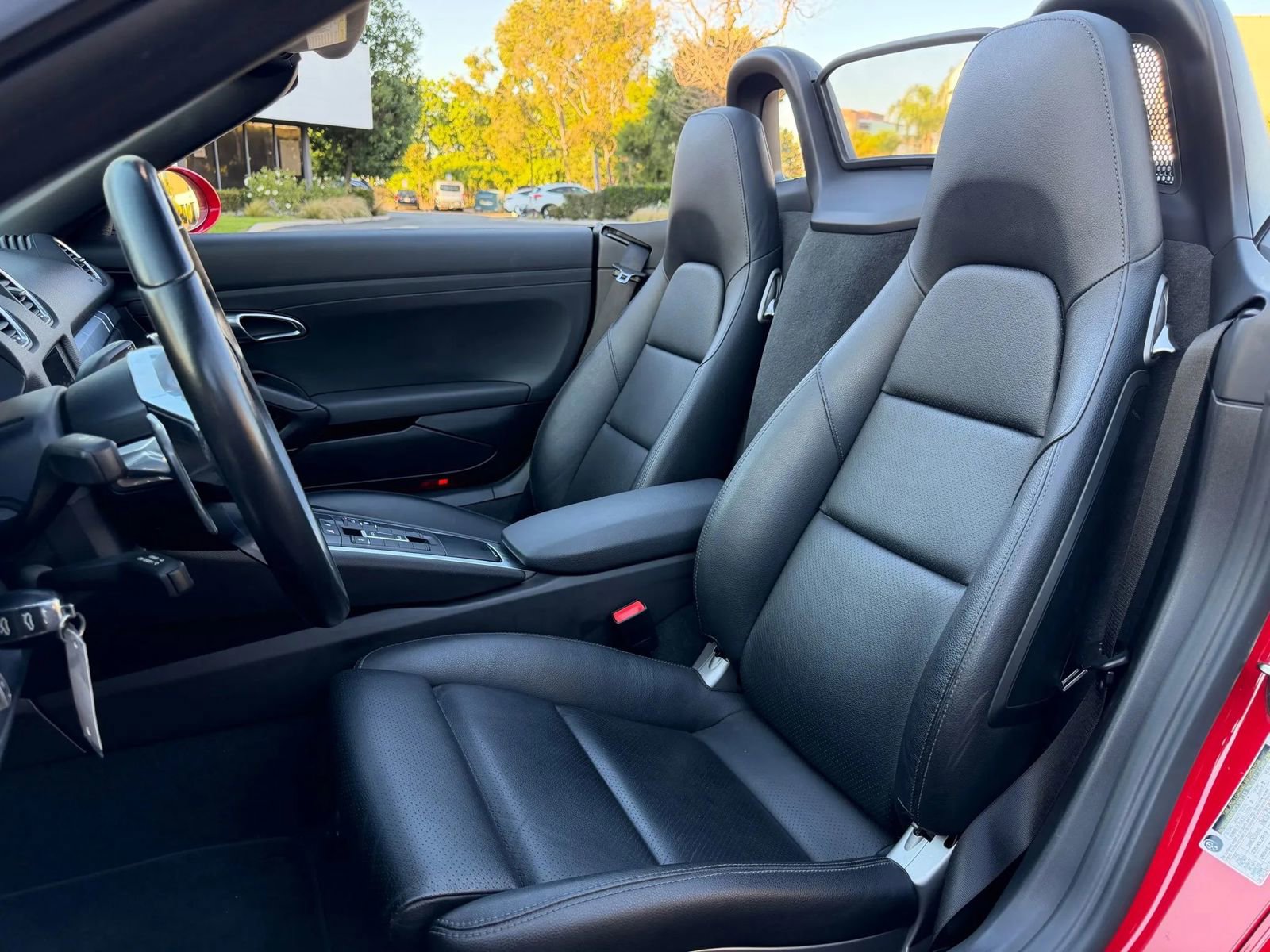 Used 2017 Porsche 718 Boxster Roadster 2D w/ Sport Chrono Package image 4