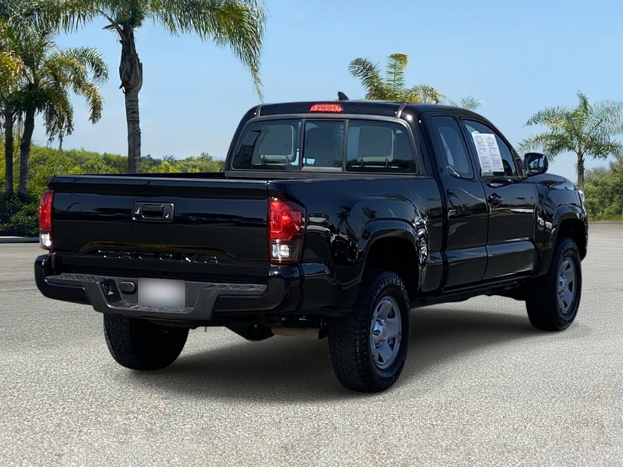 Used 2018 Toyota Tacoma SR w/ SR Convenience Package RWD image 5
