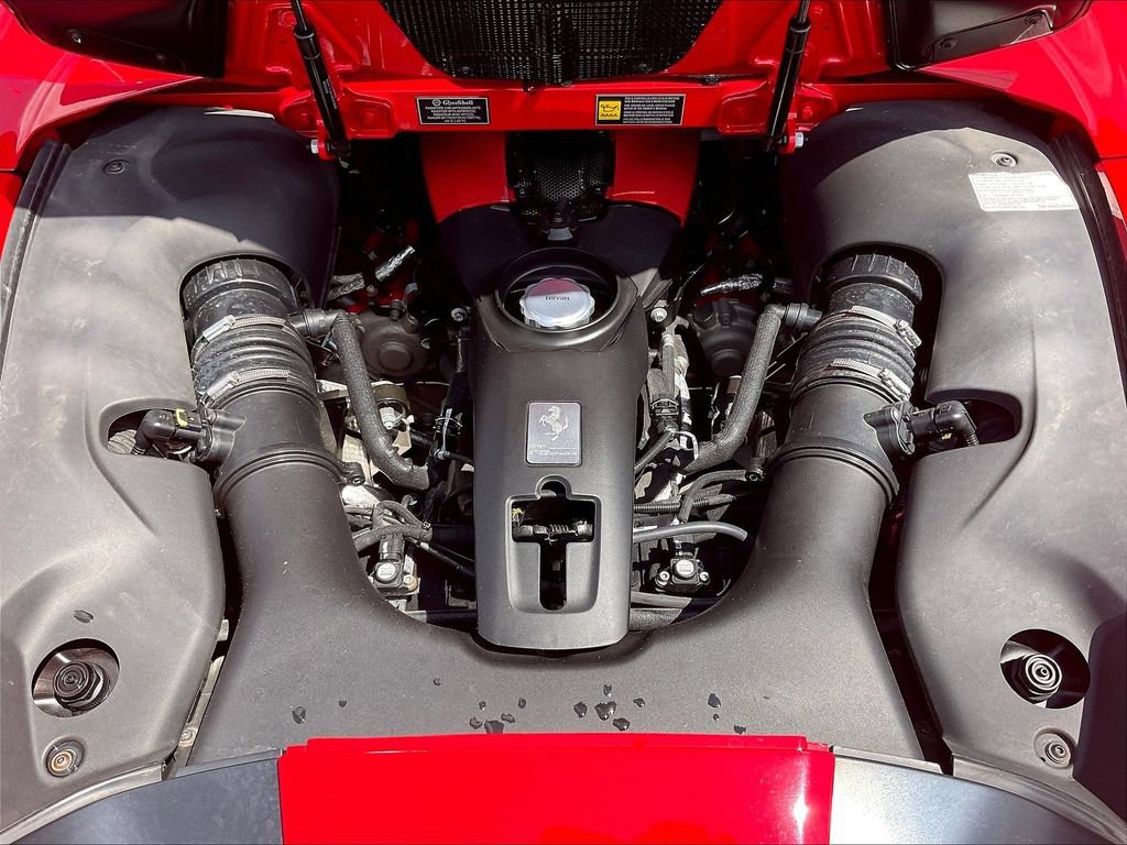 Used 2022 Ferrari F8 Tributo RWD image 25