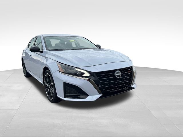 Used 2025 Nissan Altima 2.5 SR image 7