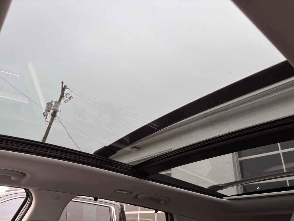 Used 2016 Kia Sorento SX image 26