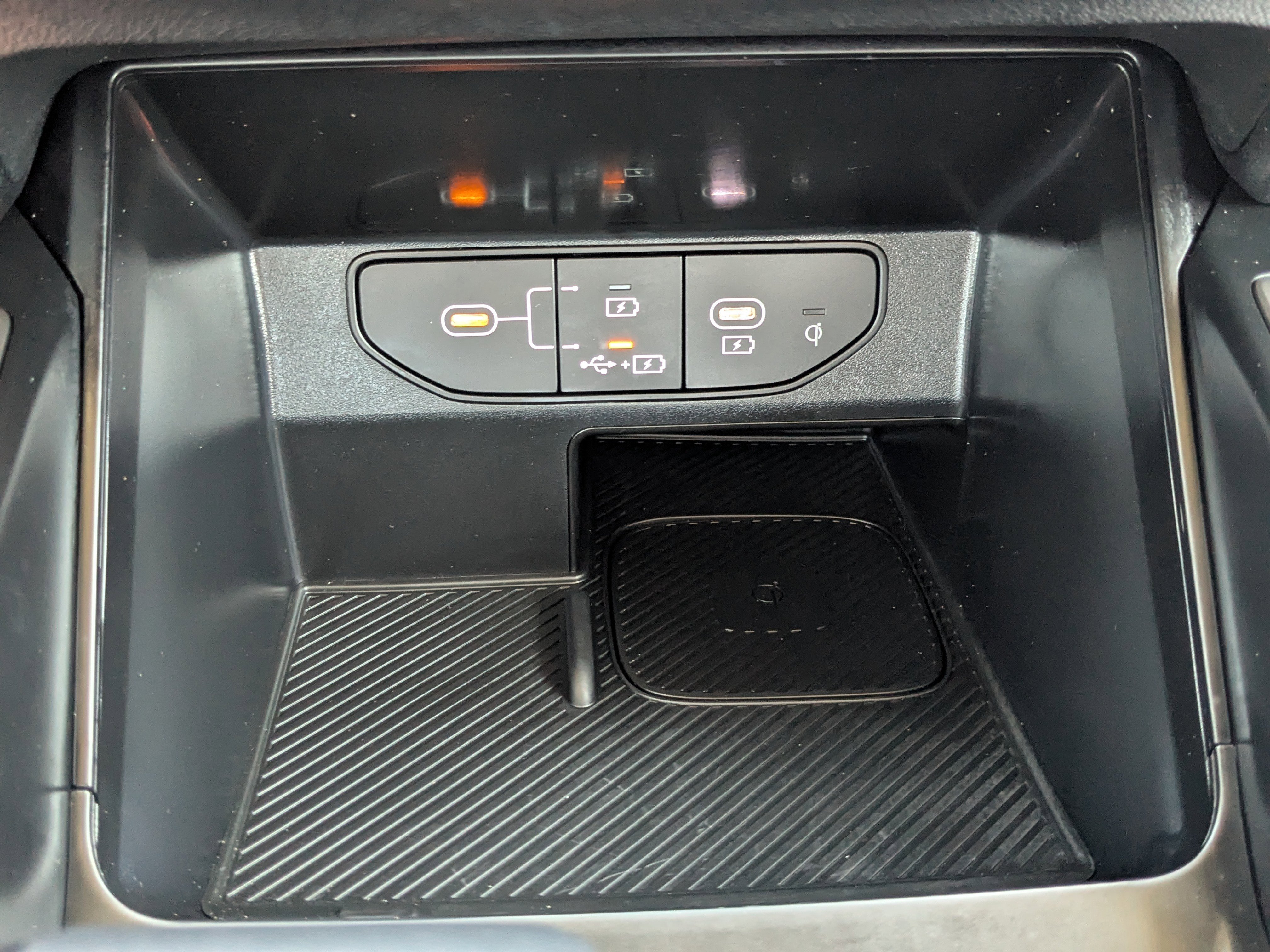 Certified 2025 Kia Sorento S image 30