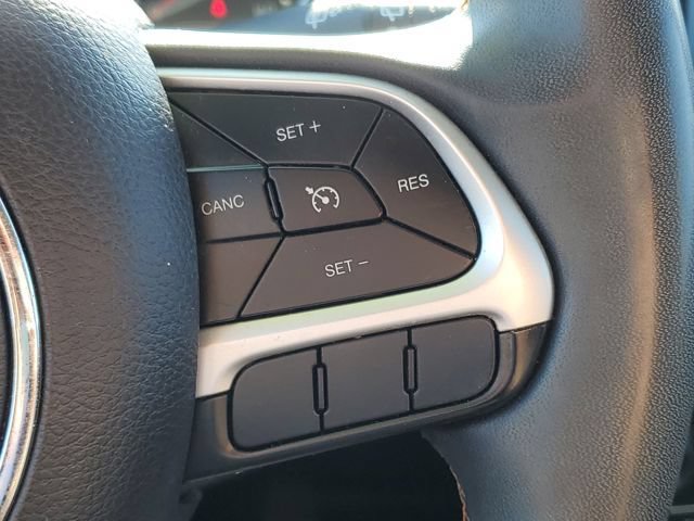 Used 2021 Jeep Compass Latitude FWD image 12