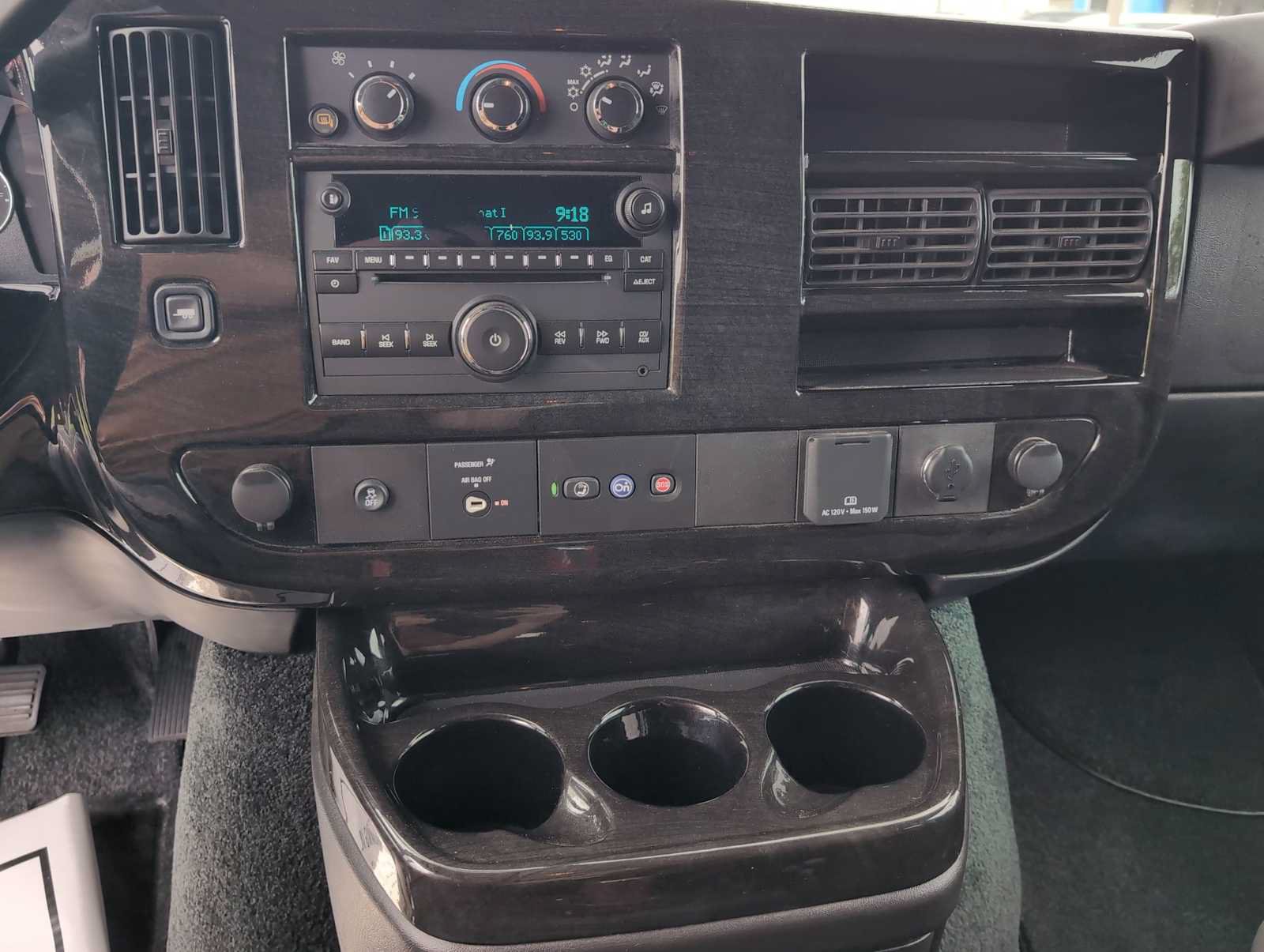 Used 2023 GMC Savana 2500 RWD image 16