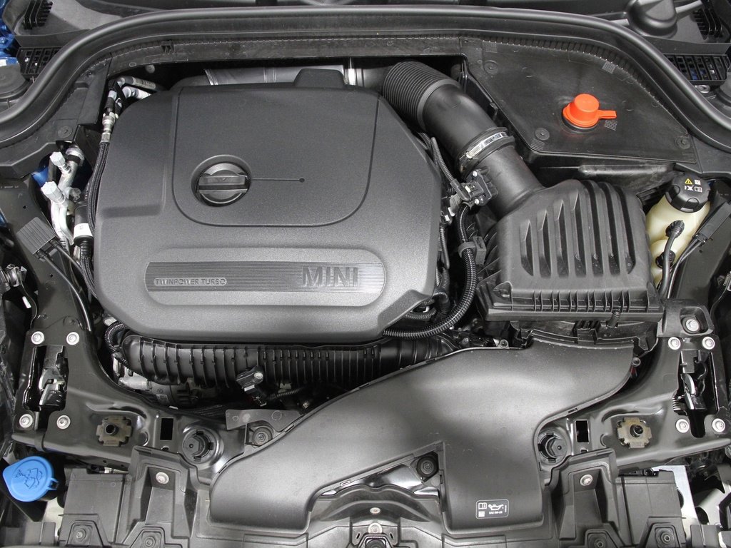 Certified 2024 MINI Cooper S image 20